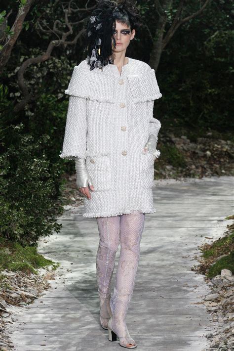 chanel couture spring 2013|Chanel Spring 2013 Couture Collection .